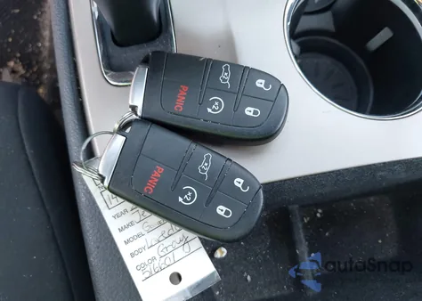 2014 Jeep Grand Cherokee Laredo z USA, uszkodzony, nr VIN 1C4RJFAG6EC516601